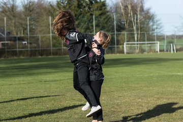 Bild 255 - C-Juniorinnen SV Steinhorst/Labenz - TSV Friedrichsberg-Busdorf : Ergebnis: 5:0
